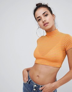 Кроп-топ в полоску с высоким воротом PrettyLittleThing - Оранжевый