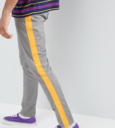 Серо-желтые суженные книзу брюки с полосками ASOS DESIGN Tall - Серый