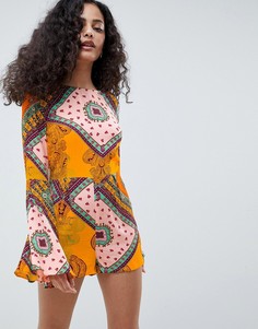 Ромпер с длинными рукавами и принтом Glamorous - Оранжевый
