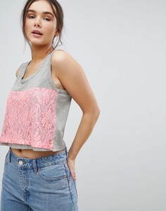 Топ с кружевной отделкой QED London - Розовый
