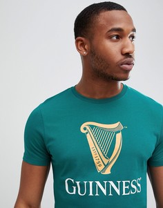 Футболка с принтом Guinness ASOS DESIGN - Зеленый