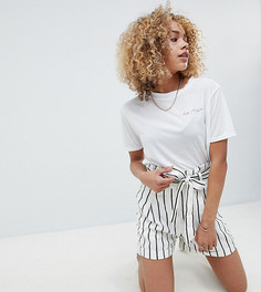 Шорты в полоску из ткани на основе льна с поясом ASOS DESIGN Petite - Мульти