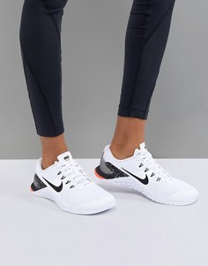 Белые кроссовки с красными вставками Nike Training Metcon - Белый
