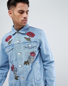 Светлая джинсовая куртка с цветочной вышивкой boohooMAN - Синий