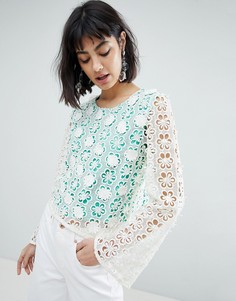 Топ с цветочной аппликацией и расклешенными рукавами River Island - Зеленый