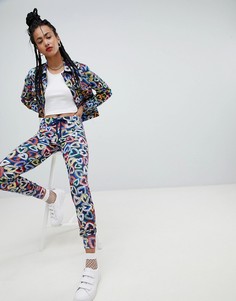 Джоггеры с неоновым принтом сердец Love Moschino - Мульти
