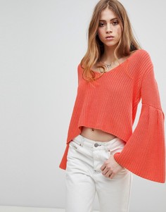 Трикотажный джемпер с расклешенными рукавами Free People - Красный