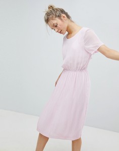 Платье миди со сборками Monki - Розовый