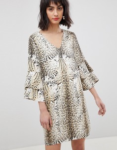 Платье с леопардовым принтом и ярусными рукавами Vero Moda - Мульти