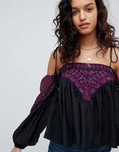 Блузка с открытыми плечами и вышивкой Free People Vacay Vibin - Черный