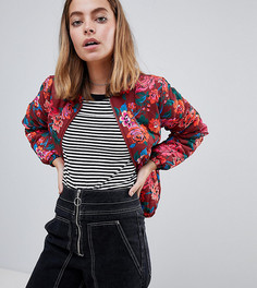 Дутая куртка с цветочным принтом ASOS PETITE - Мульти