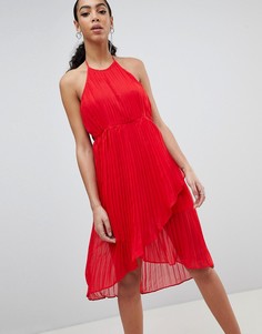 Плиссированное платье миди с халтером Missguided - Красный