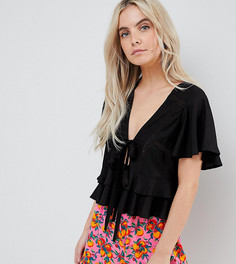 Топ с завязкой, кружевными вставками и оборками ASOS DESIGN Petite - Черный