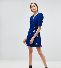 Чайное платье мини с цветочной вышивкой ASOS DESIGN Tall - Мульти