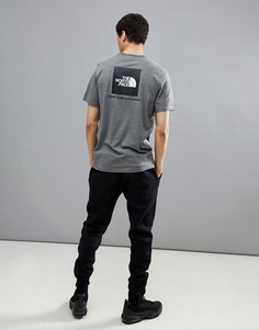 Серая футболка с принтом на спине The North Face Red Box - Серый