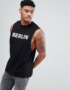 Футболка без рукавов с заниженными проймами и принтом Berlin ASOS DESIGN - Черный
