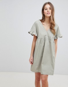 Хлопковое свободное платье с V-образным вырезом на груди и спине ASOS DESIGN - Зеленый