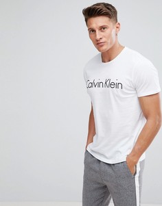Белая футболка с круглым вырезом и логотипом Calvin Klein - Белый