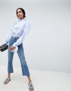 Выбеленные расклешенные джинсы укороченного кроя ASOS DESIGN - Синий