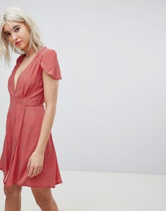 Платье с запахом и принтом в стиле ретро Rollas - Красный
