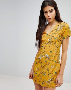 Платье на пуговицах с цветочным принтом Missguided - Желтый