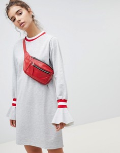Трикотажное платье с отделкой в спортивном стиле и оборками ASOS DESIGN - Серый