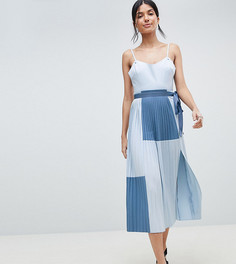 Платье колор блок с плиссированной юбкой ASOS DESIGN Tall - Синий