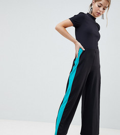 Широкие брюки с контрастными полосками по бокам ASOS DESIGN Petite - Черный