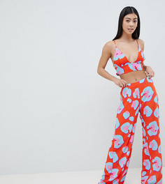 Премиум-брюки с анималистичным принтом ASOS DESIGN Petite - Мульти
