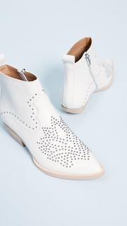 Dolce Vita Uma Western Booties