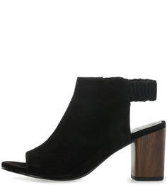 Босоножки черного цвета из натуральной замши Vagabond