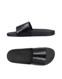 Домашние туфли Salvatore Ferragamo