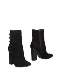 Полусапоги и высокие ботинки Guess