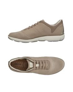 Низкие кеды и кроссовки Geox