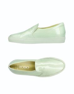 Низкие кеды и кроссовки Rodo