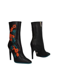 Полусапоги и высокие ботинки Versace