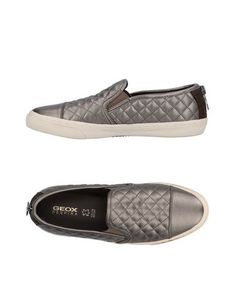 Низкие кеды и кроссовки Geox