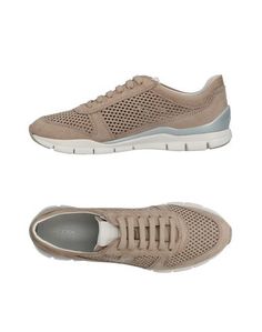 Низкие кеды и кроссовки Geox