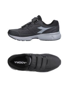 Низкие кеды и кроссовки Diadora