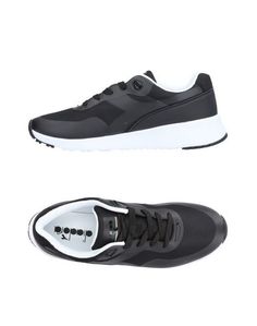 Низкие кеды и кроссовки Diadora