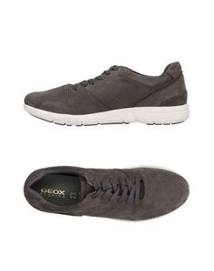 Низкие кеды и кроссовки Geox