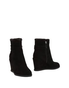 Полусапоги и высокие ботинки Guess
