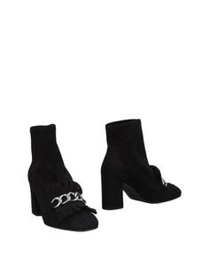 Полусапоги и высокие ботинки Stuart Weitzman