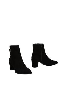 Полусапоги и высокие ботинки Stuart Weitzman
