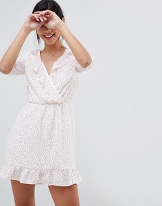 Платье мини с рукавами 3/4 и оборкой Oh My Love - Белый