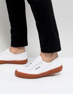 Superga 2750 Classic Canvas Plimsolls Gum Sole - Белый