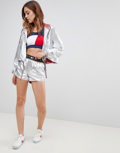 Шорты с эффектом металлик и логотипом на поясе Tommy Hilfiger - Серебряный