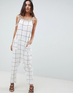 Белый комбинезон в клетку с завязками ASOS DESIGN - Мульти