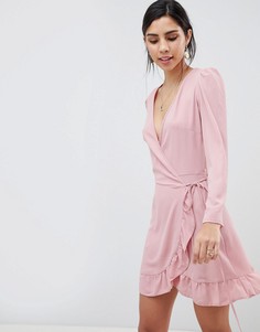 Короткое приталенное платье с длинными рукавами, запахом и оборкой Oh My Love - Розовый
