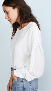 Amanda Uprichard Toronto Top